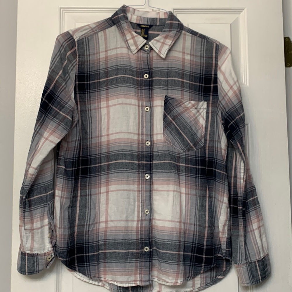 Med Forever 21 button down long sleeve cotton plaid print